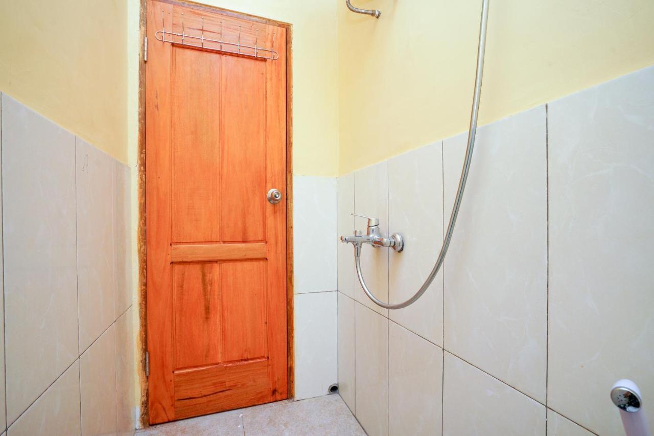 Oyo 2656 Az Zahra Residence Syariah Surabaya Exterior foto